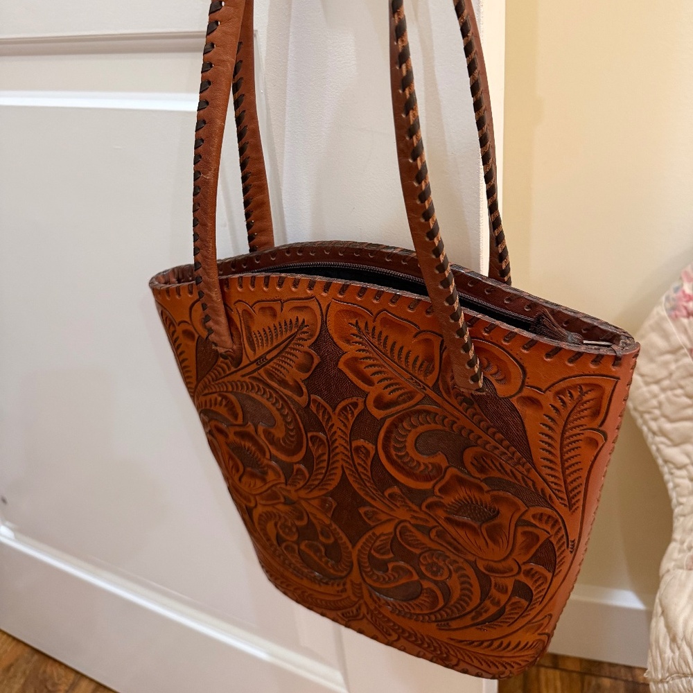 SOLD Vintage Char 2 Santa Fe Tooled Handbag Purse - Picture 13 of 13
